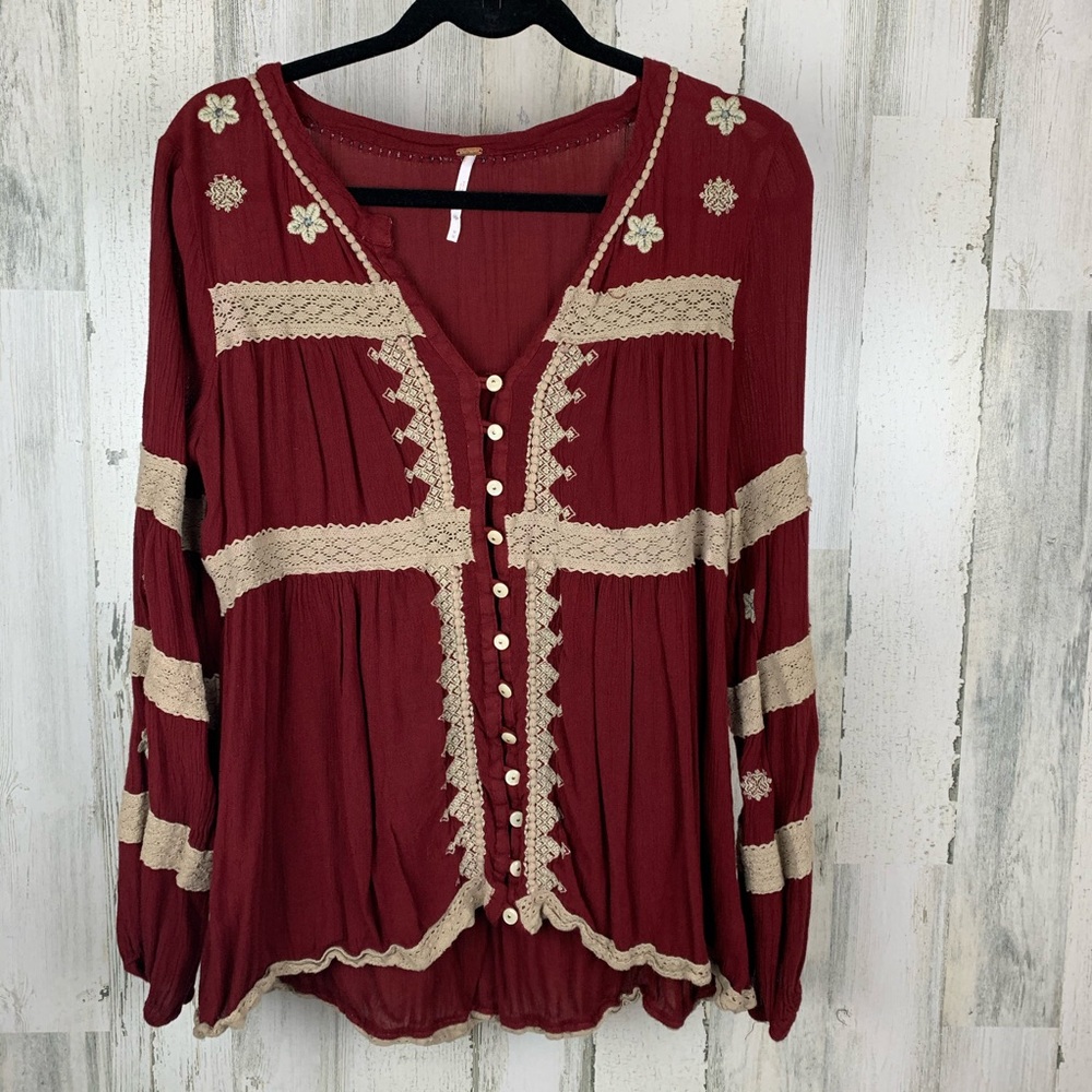 Free People boho style long sleeve. Medium